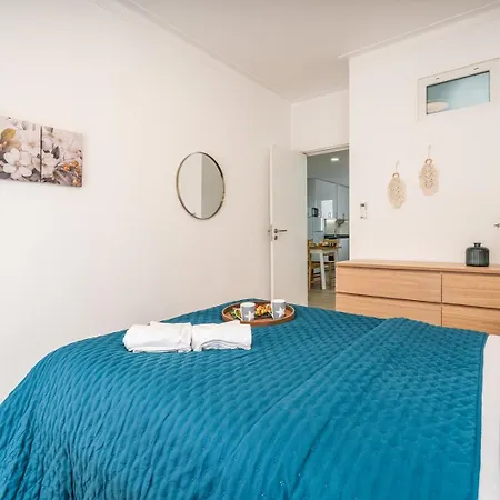 Apartamento Bright & Spacious Flat W/ Balcony By Host Wise Portimão